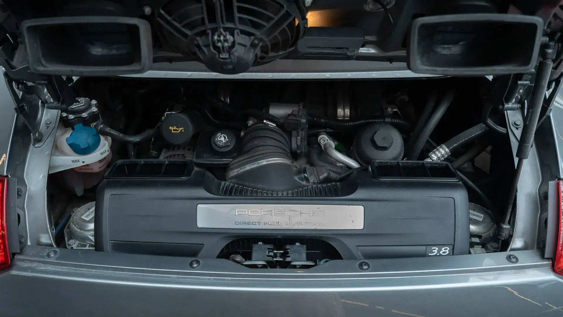 Porsche 911 — photo 44