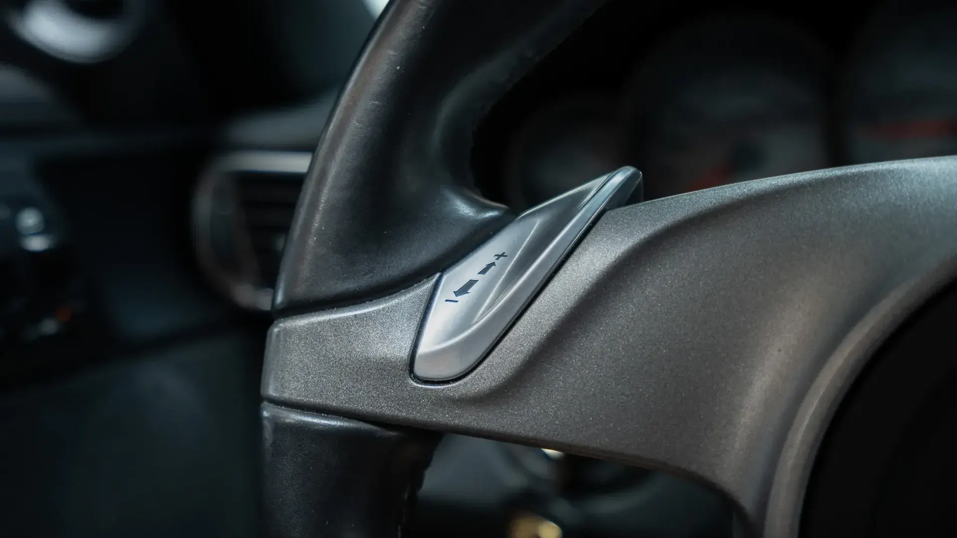 Porsche 911 — photo 32