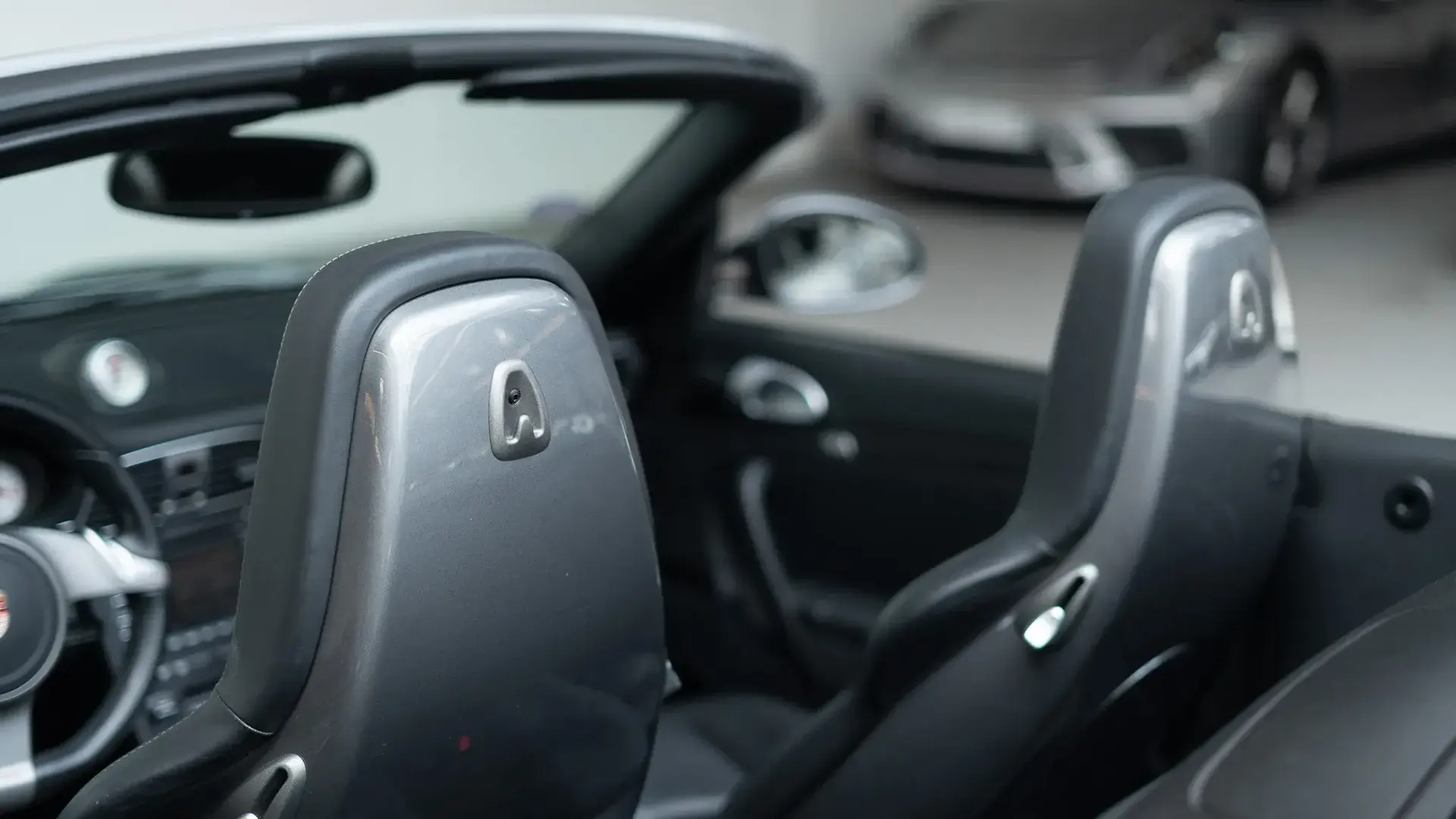 Porsche 911 — photo 15