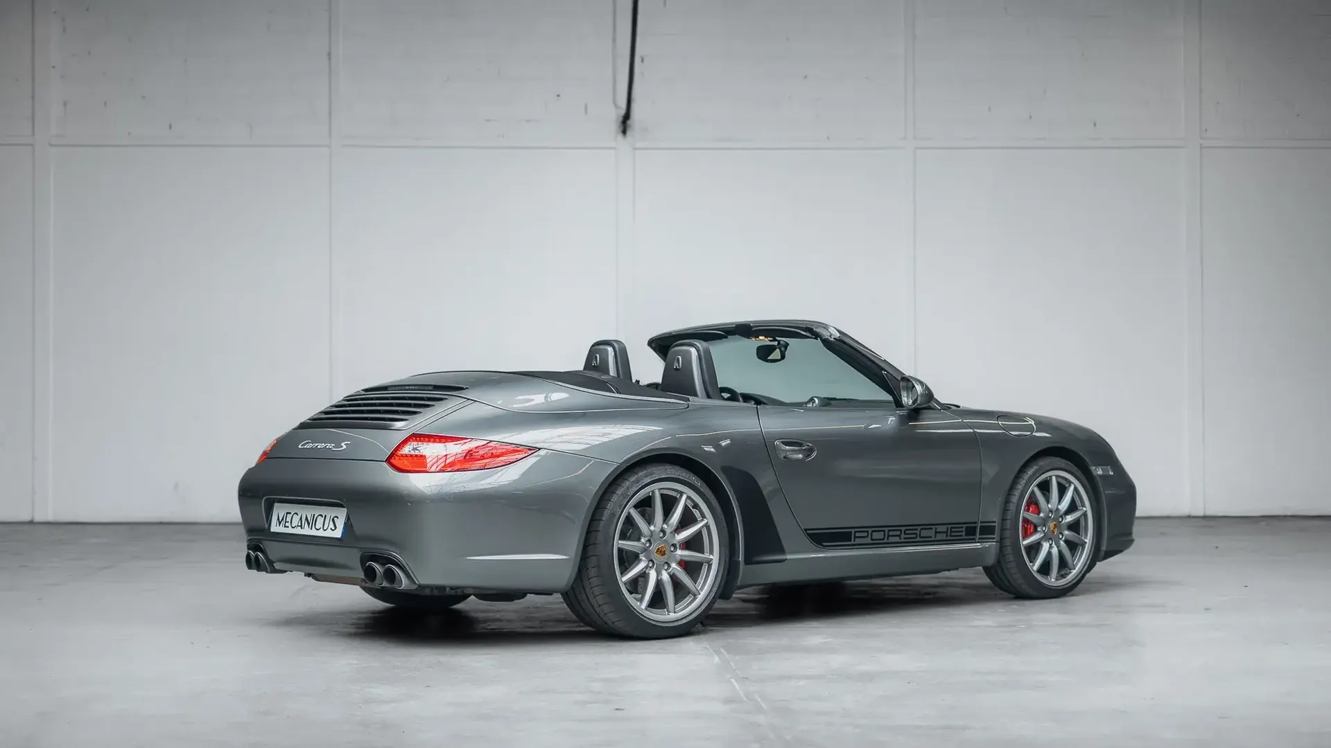 Porsche 911 — photo 2