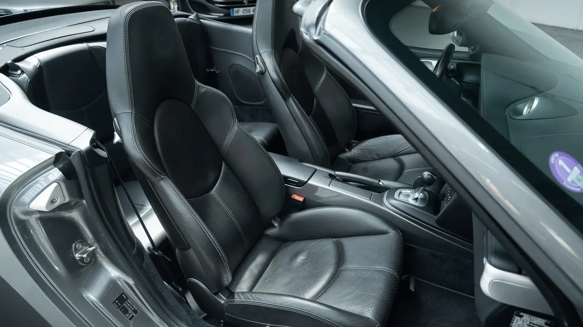 Porsche 911 — photo 29