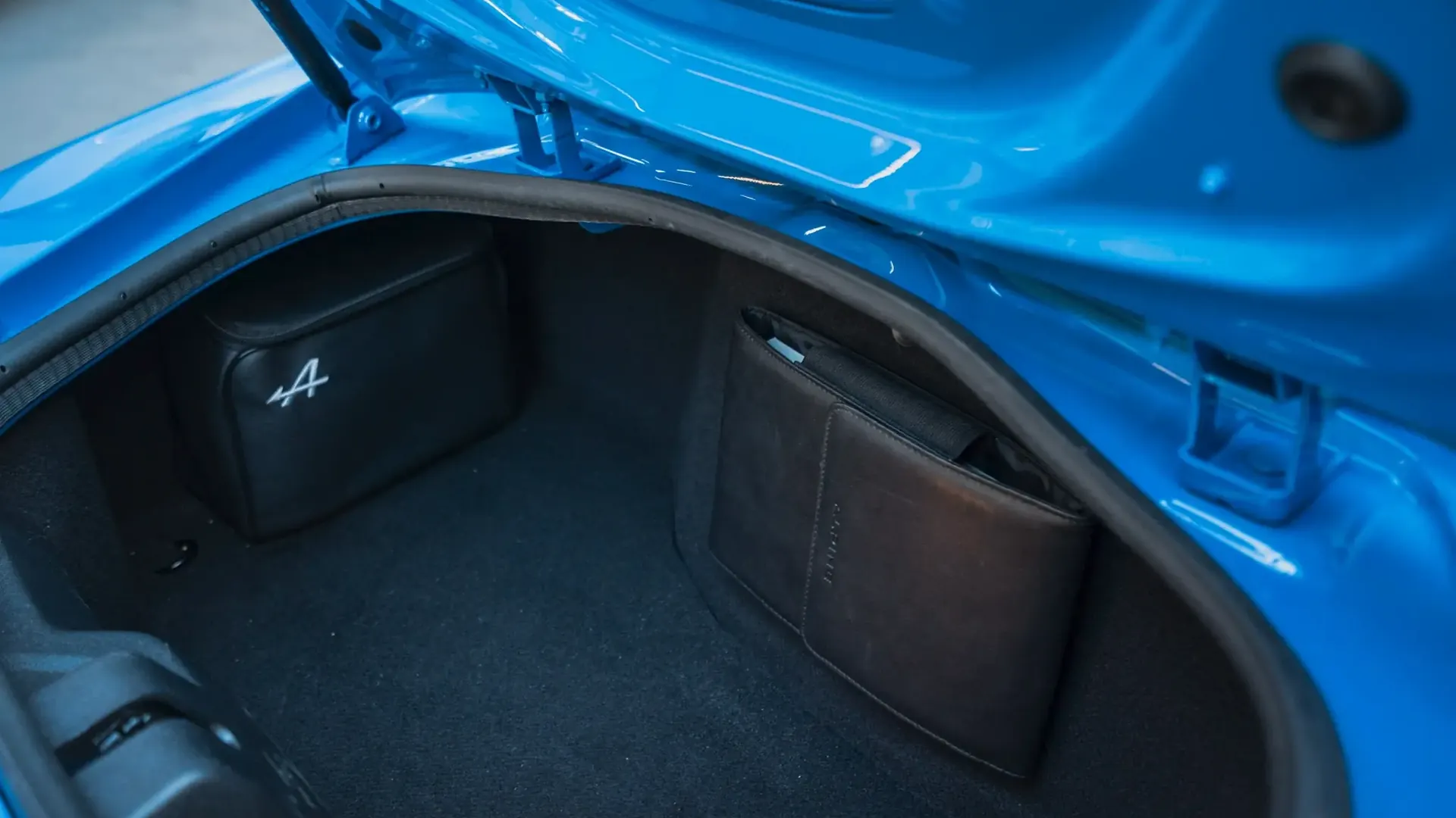 Alpine A110 — photo 45