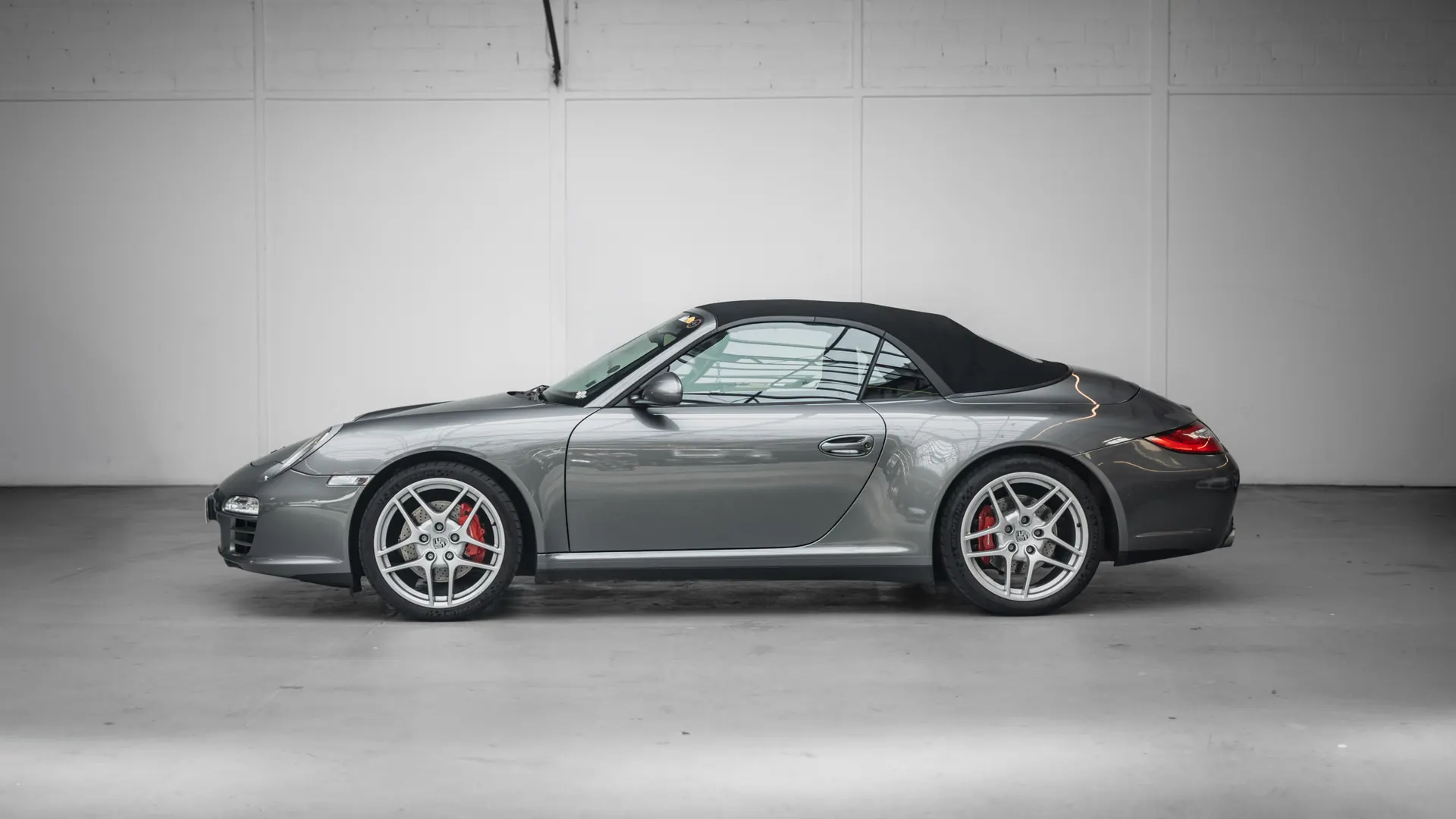 Porsche 911 — photo 8