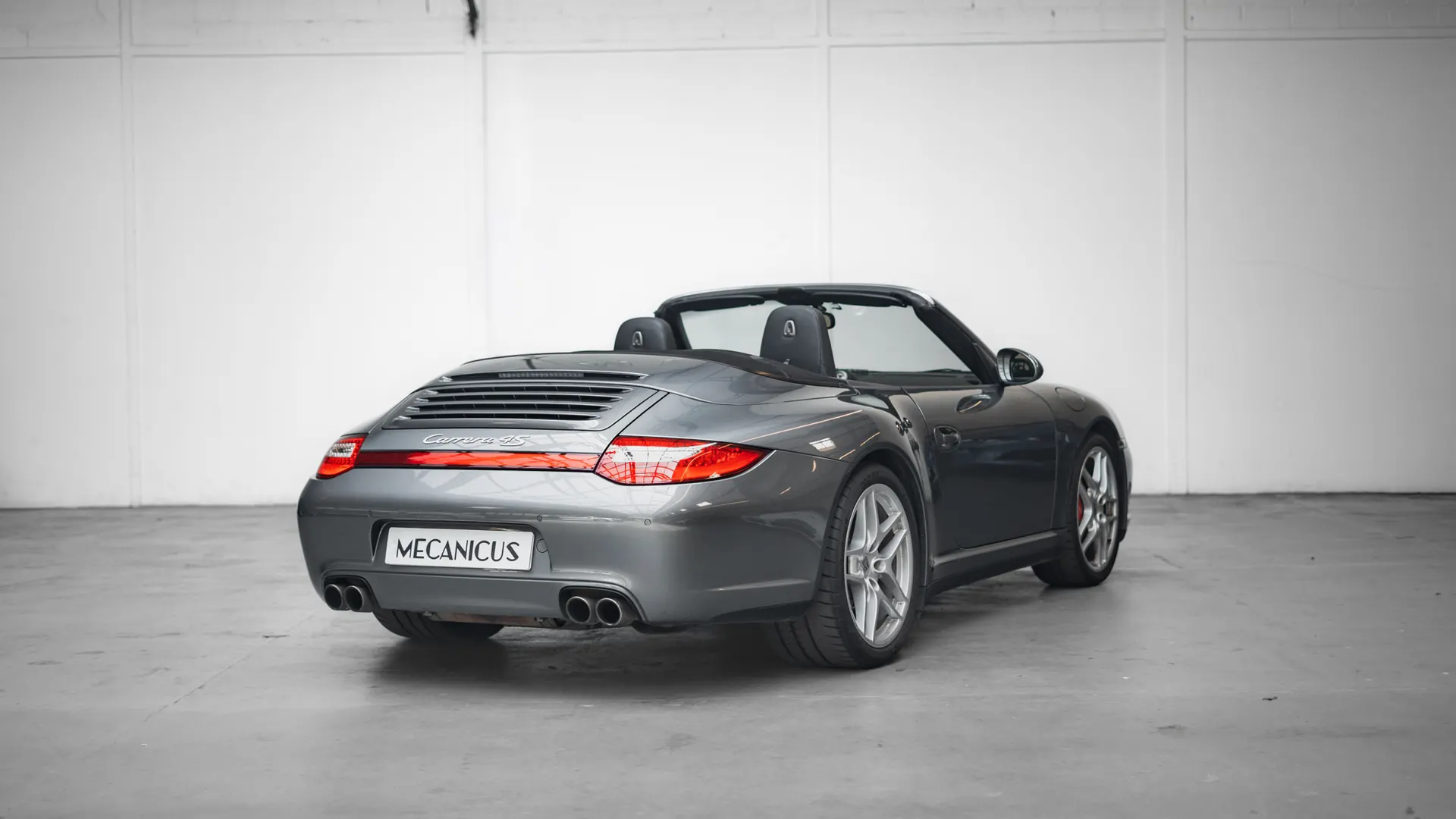 Porsche 911 — photo 3