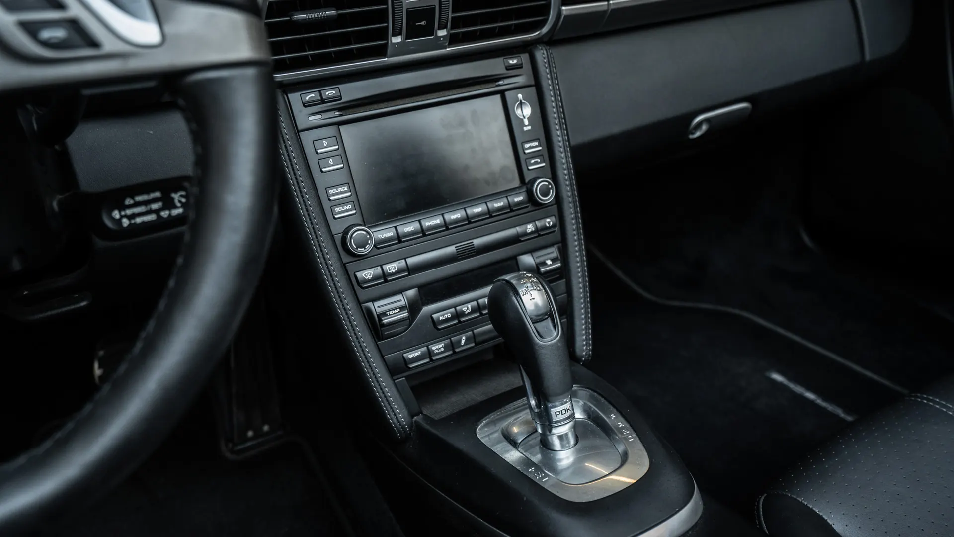 Porsche 911 — photo 21