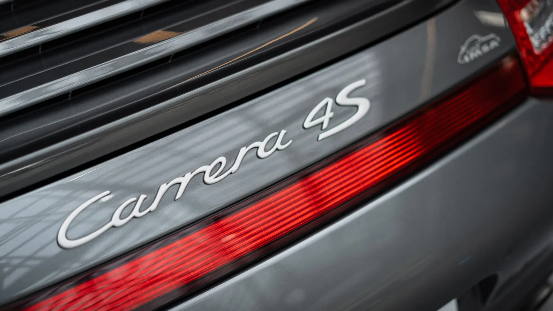Porsche 911 — photo 47