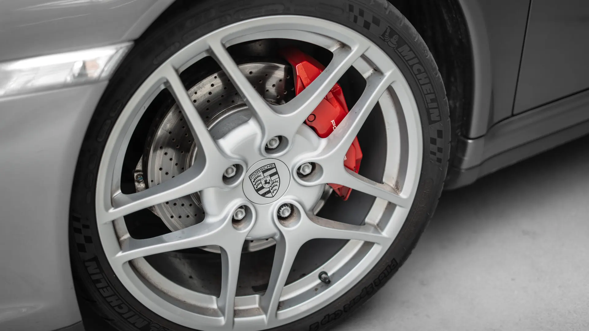 Porsche 911 — photo 40