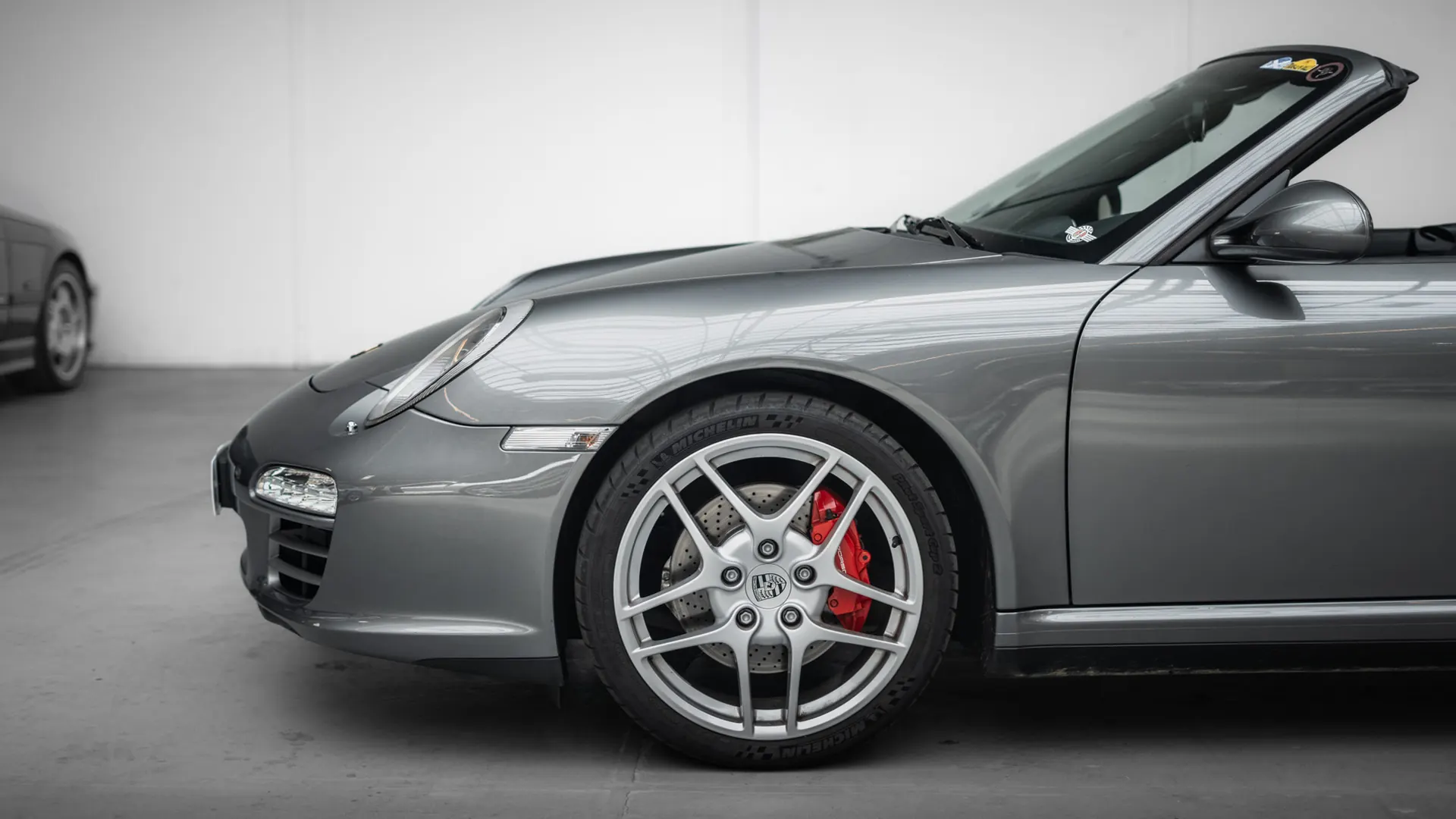 Porsche 911 — photo 9