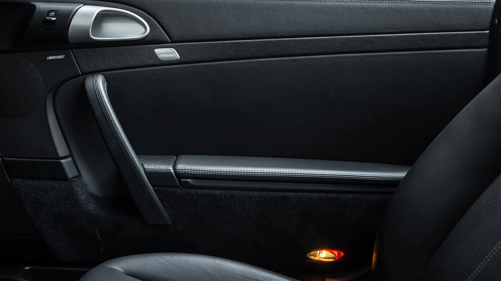 Porsche 911 — photo 24