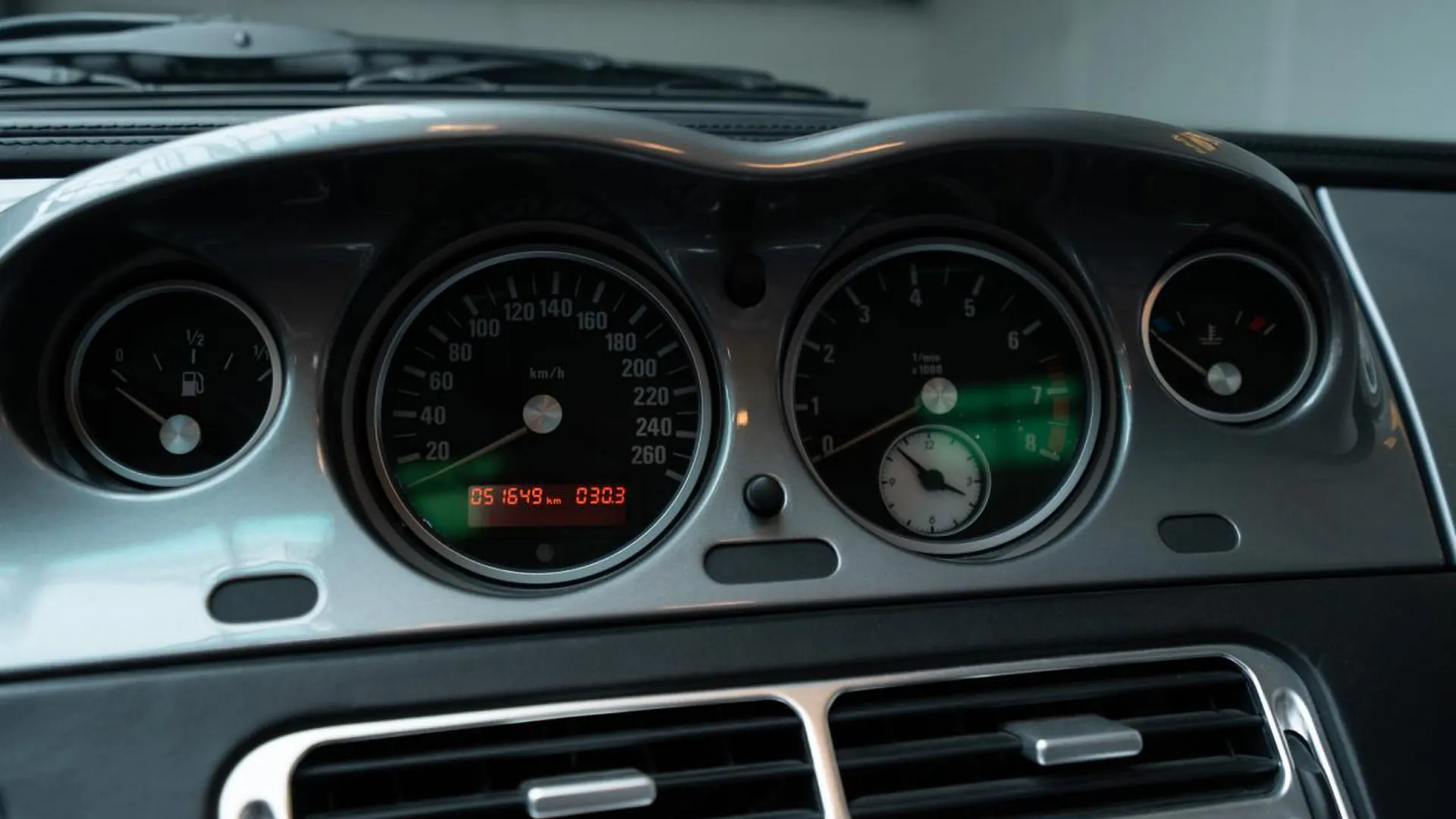 BMW Z8 — photo 14
