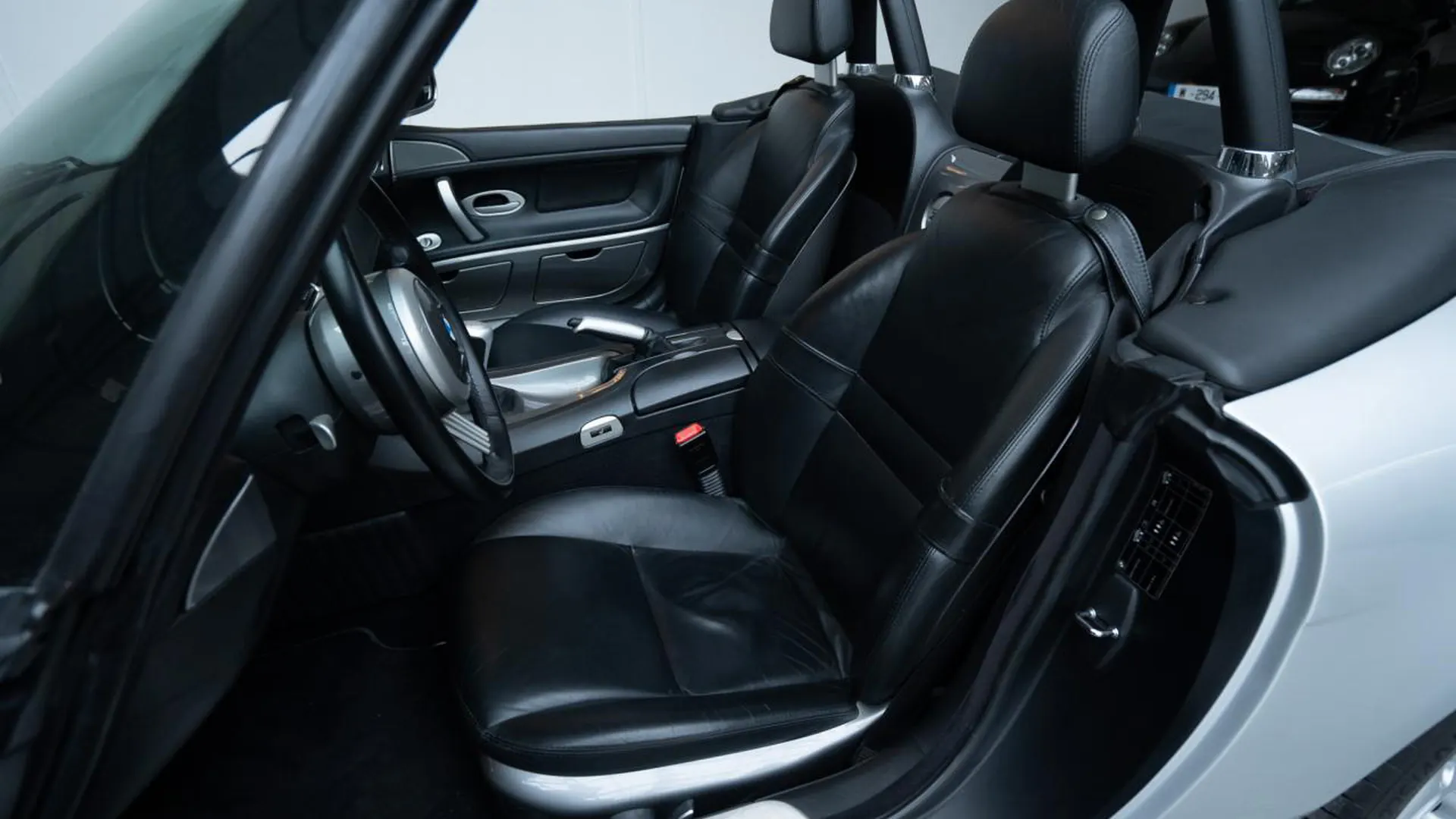 BMW Z8 — photo 11