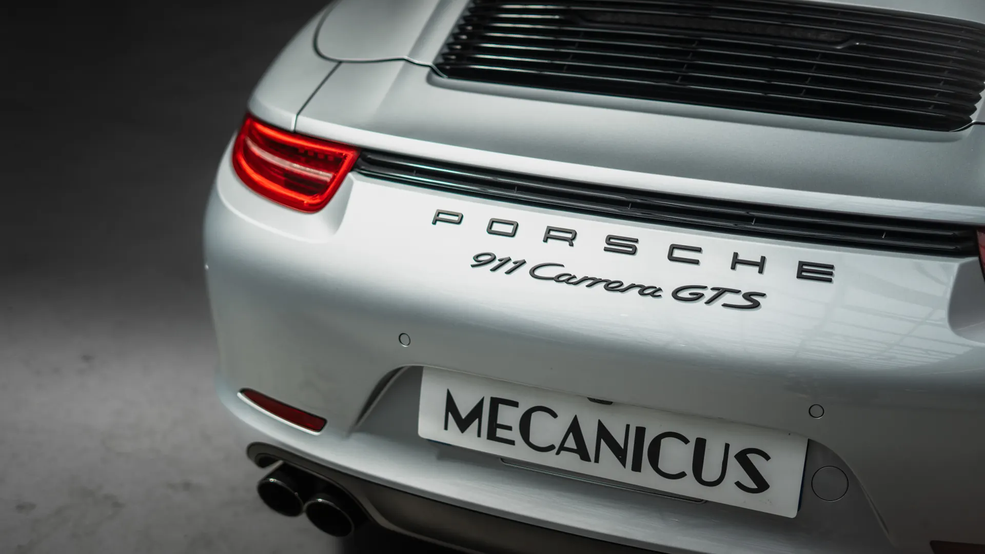 Porsche 911 — photo 40