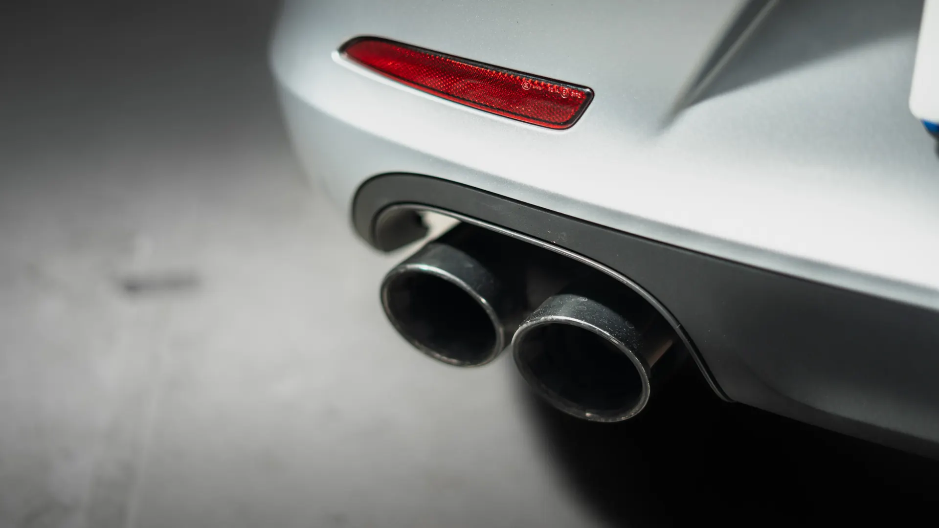 Porsche 911 — photo 43