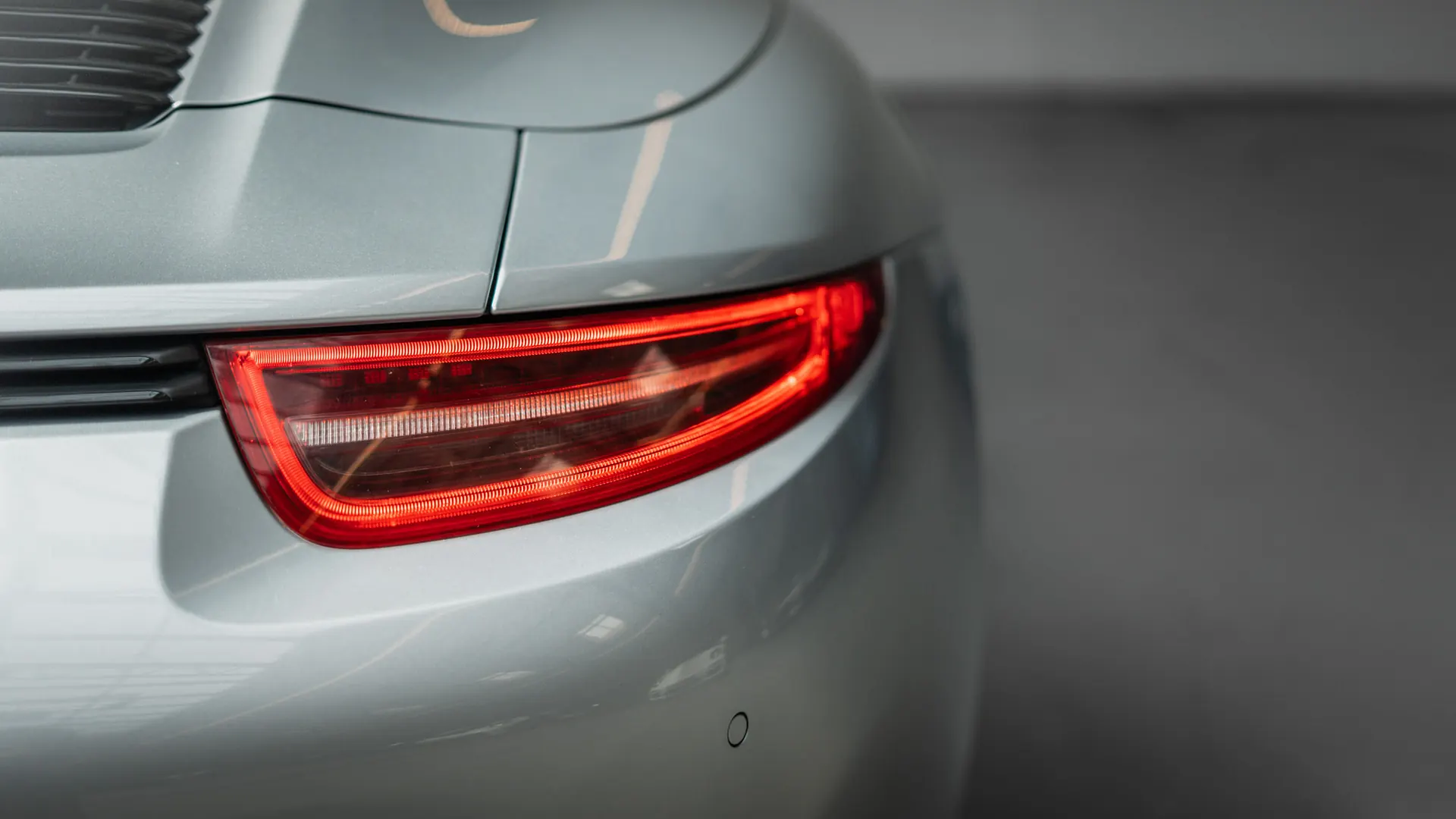 Porsche 911 — photo 41