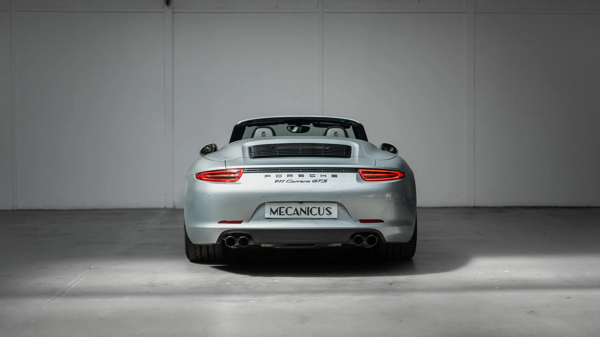 Porsche 911 — photo 4