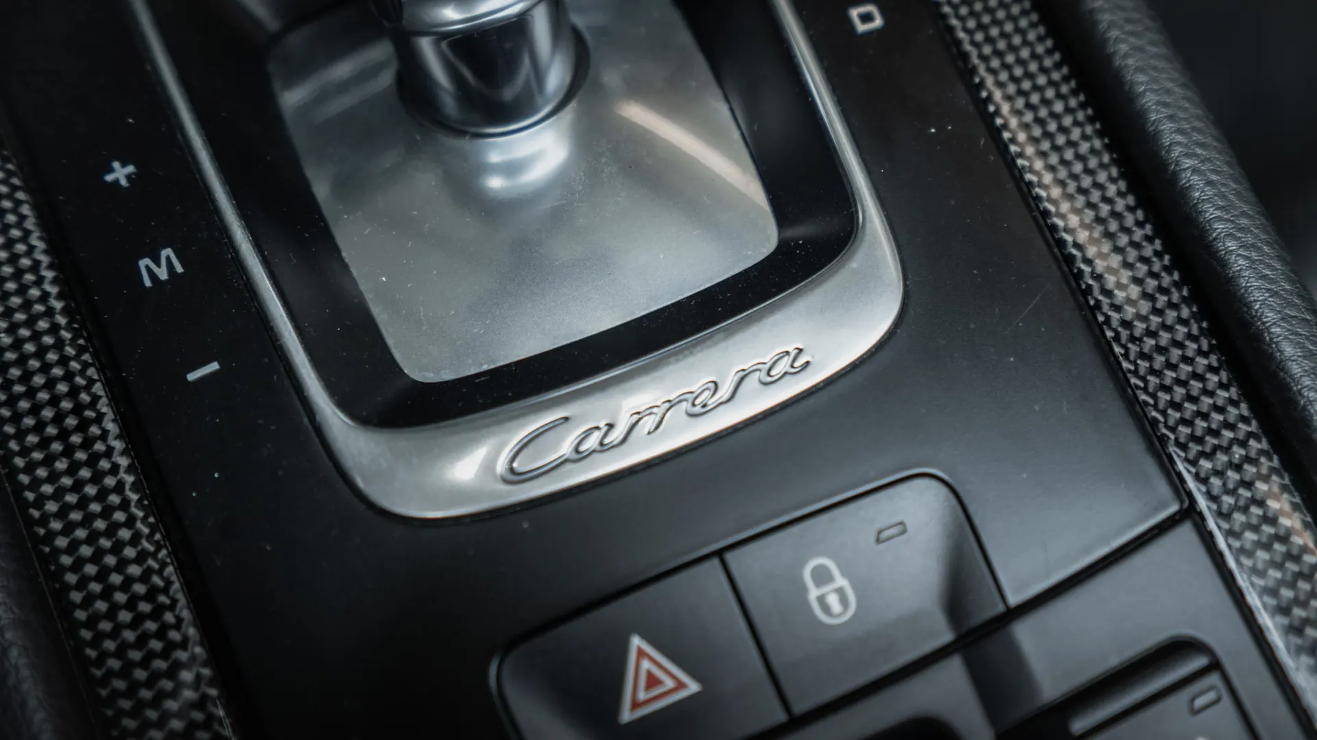 Porsche 911 — photo 22
