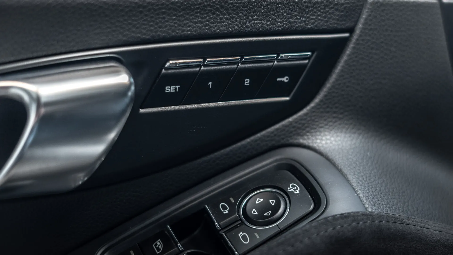 Porsche 911 — photo 34
