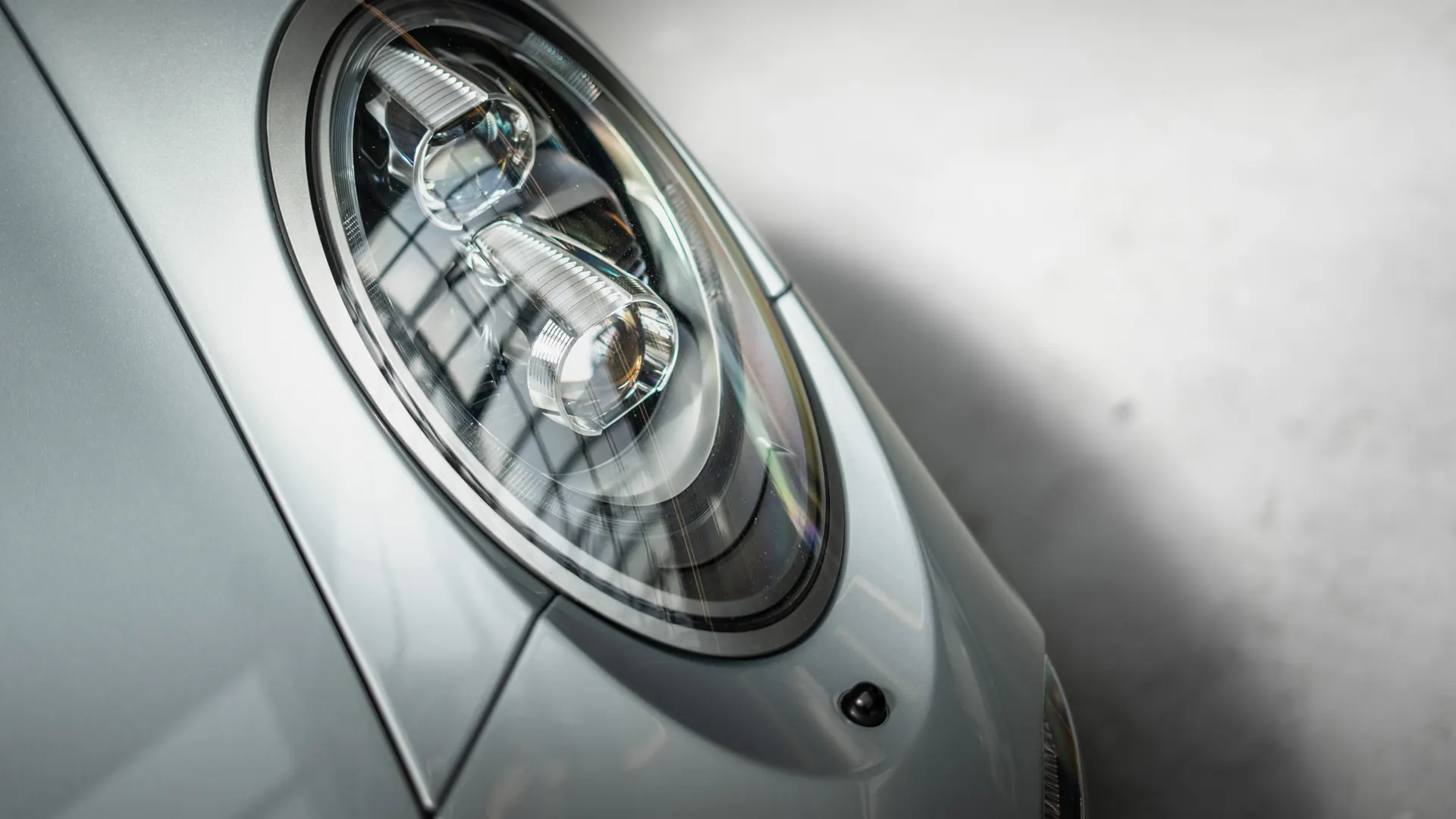 Porsche 911 — photo 35
