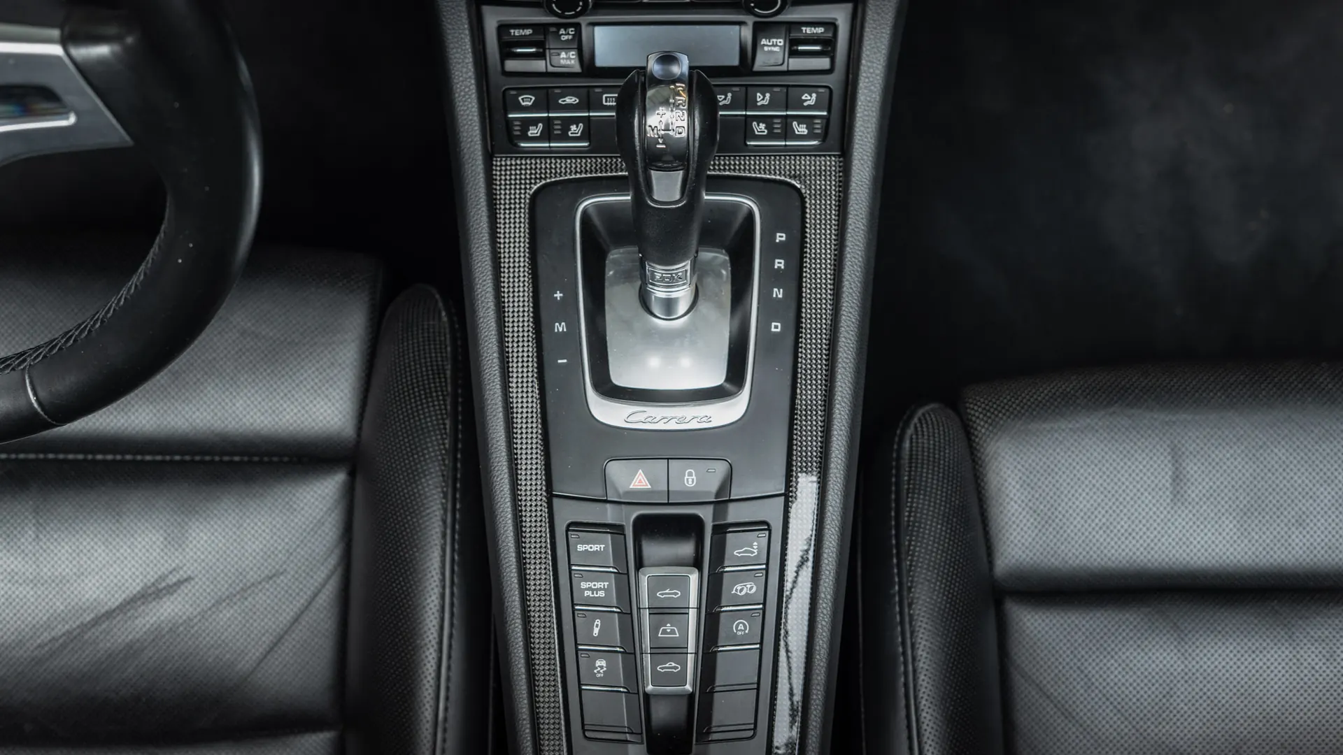 Porsche 911 — photo 19