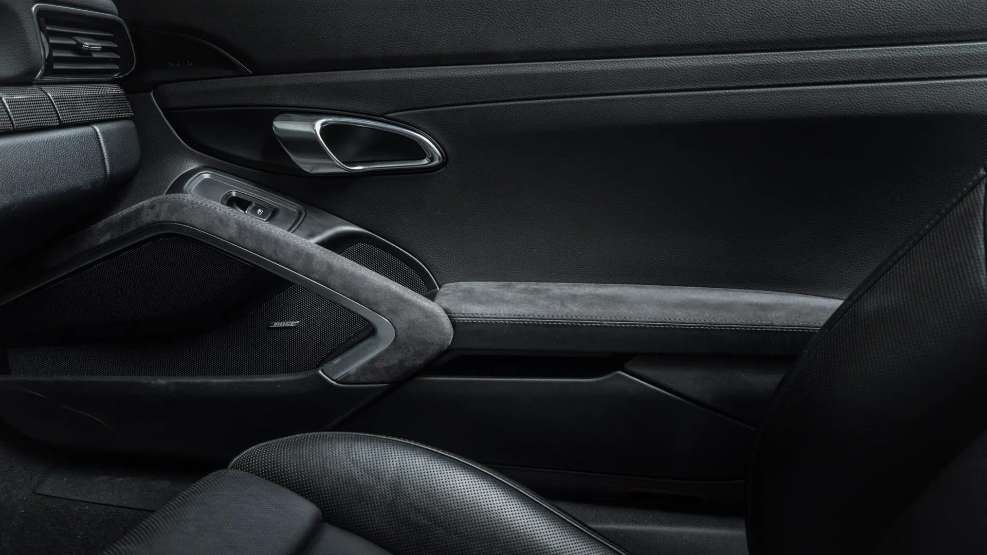 Porsche 911 — photo 27