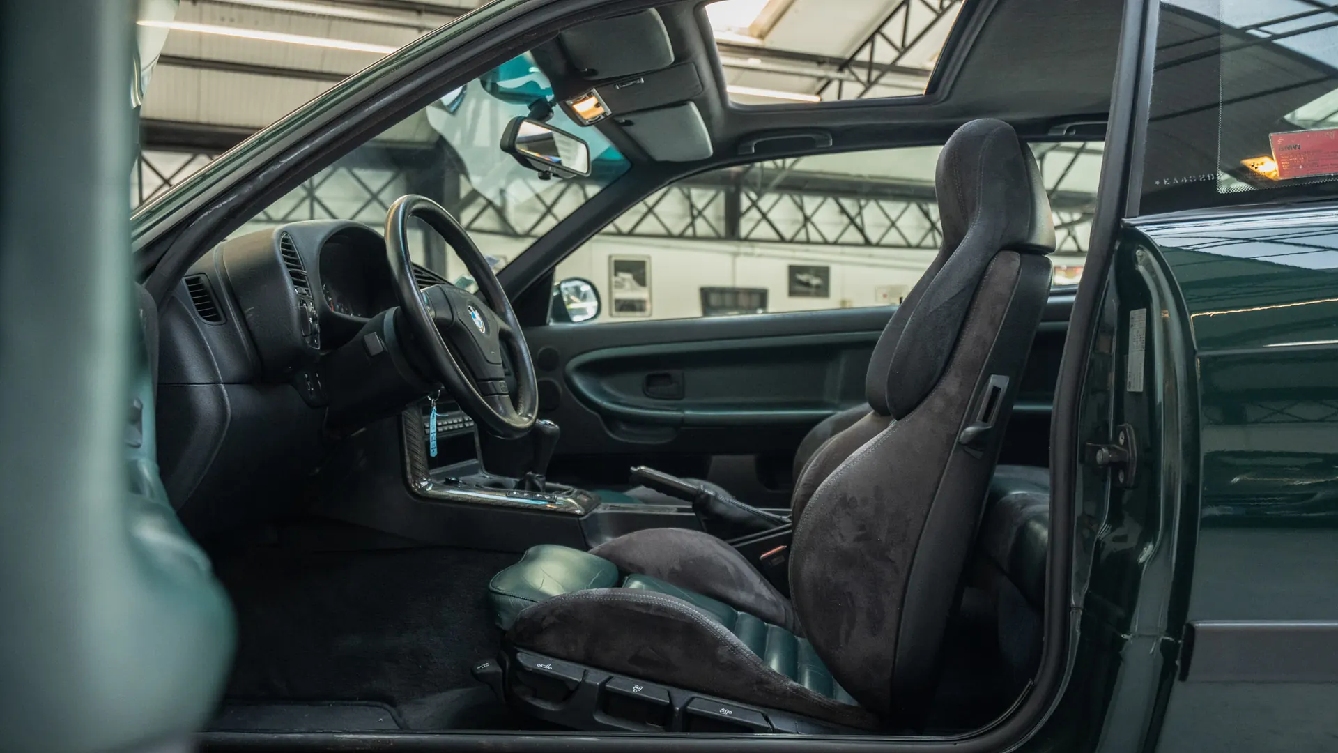 BMW M3 — photo 9