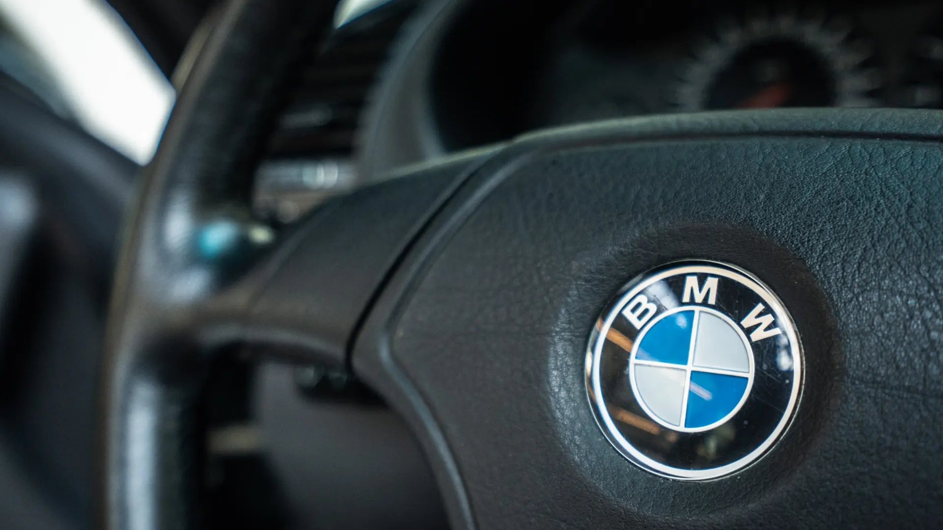 BMW M3 — photo 13