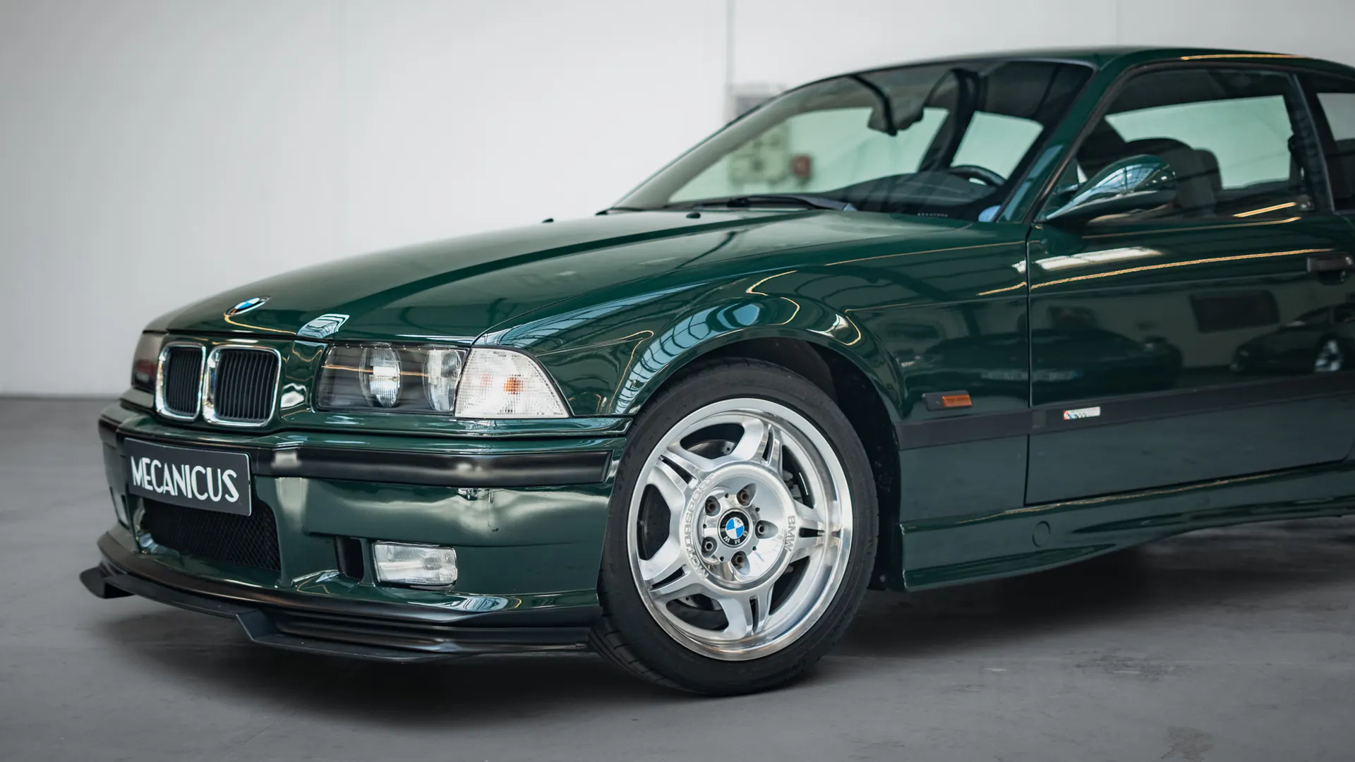 BMW M3 — photo 32