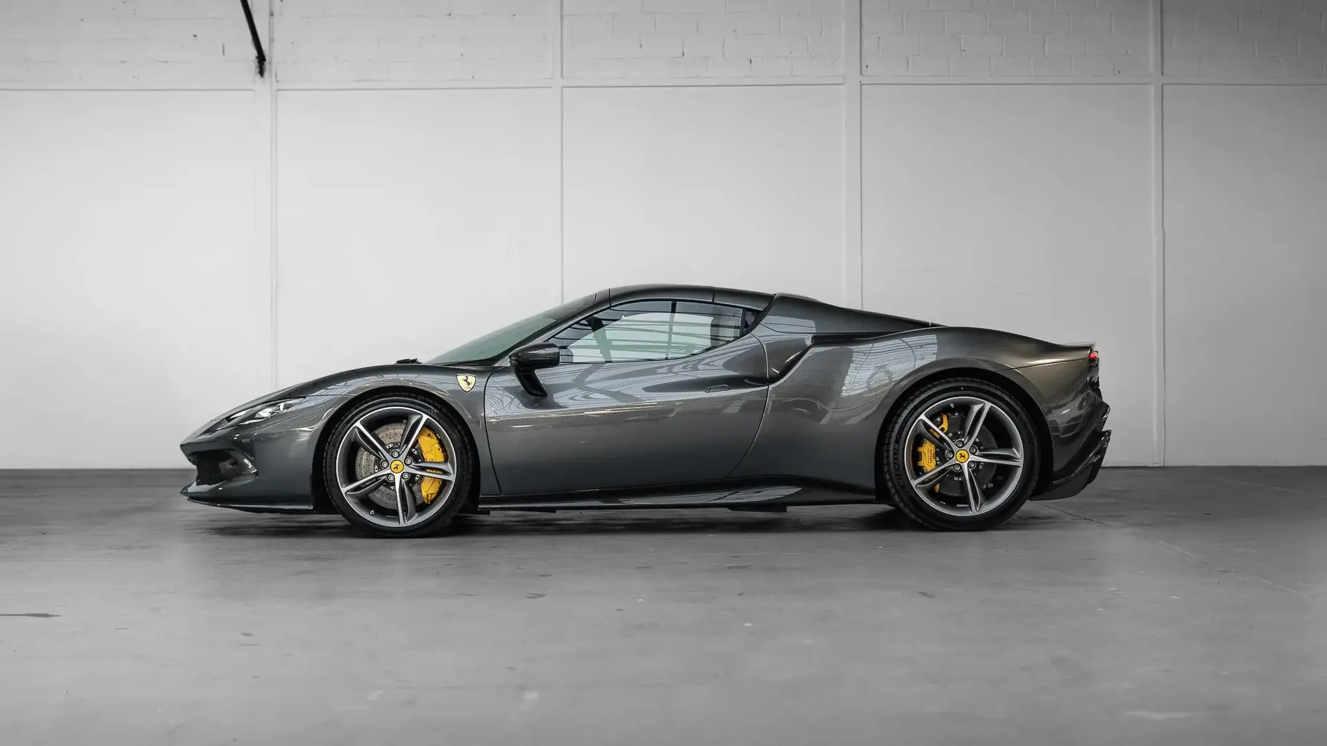 Ferrari 296 — photo 7