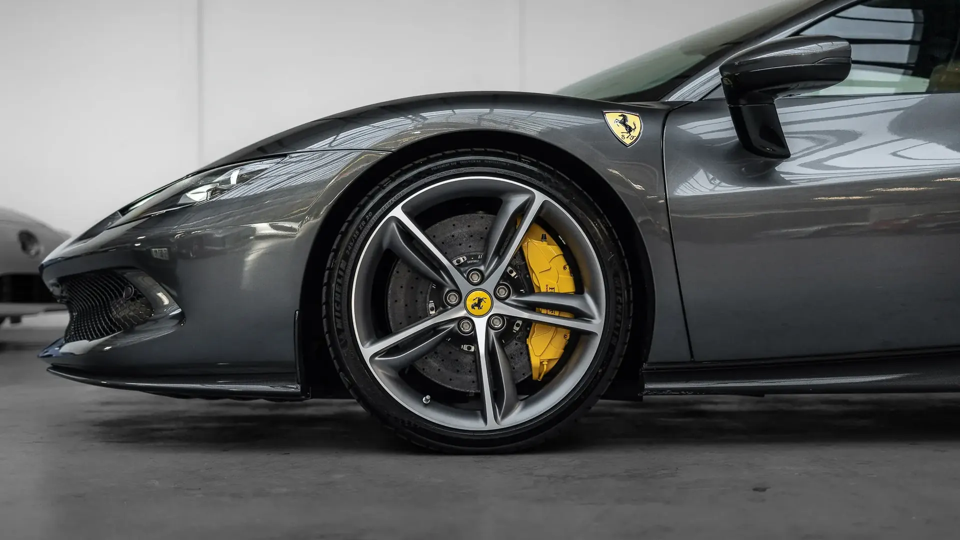 Ferrari 296 — photo 8
