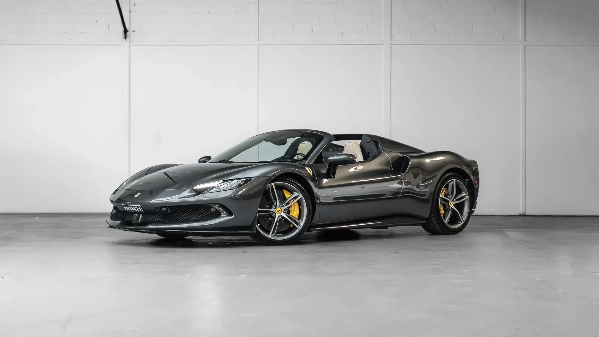 Ferrari 296 — photo 2
