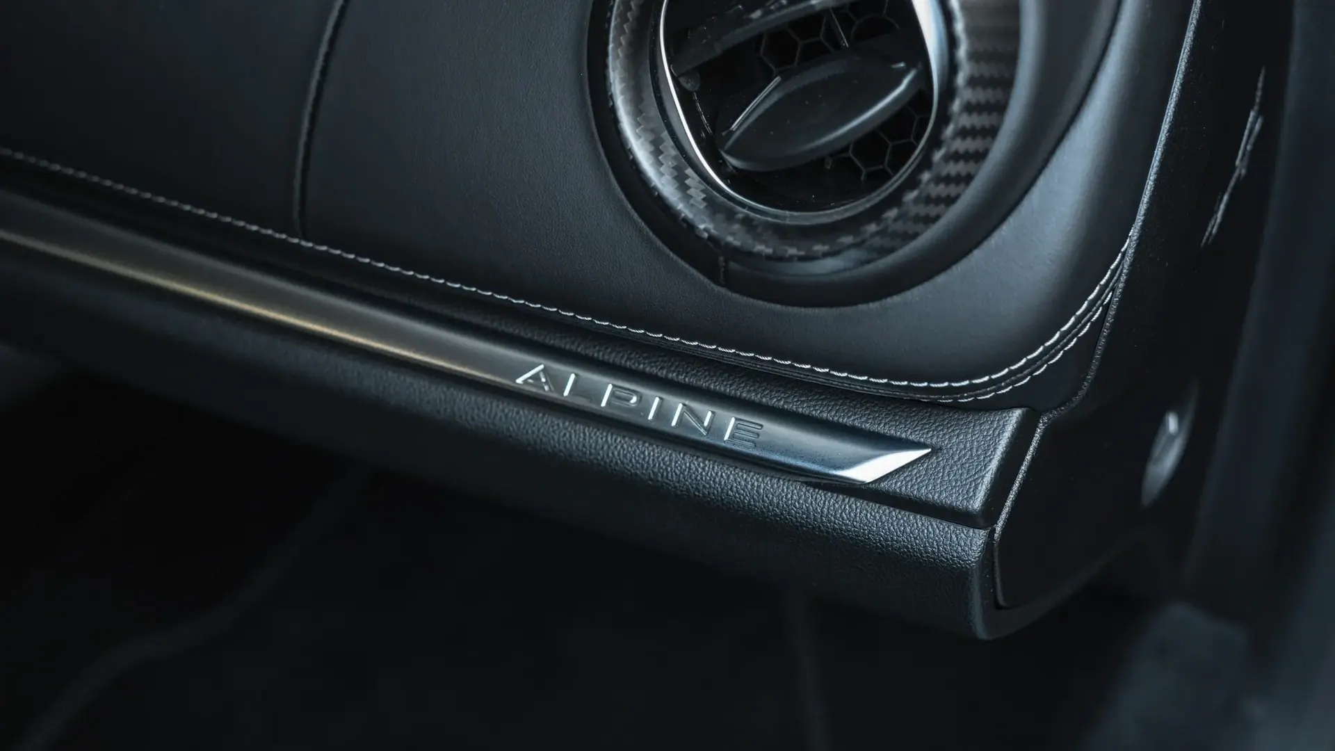 Alpine A110 — photo 24