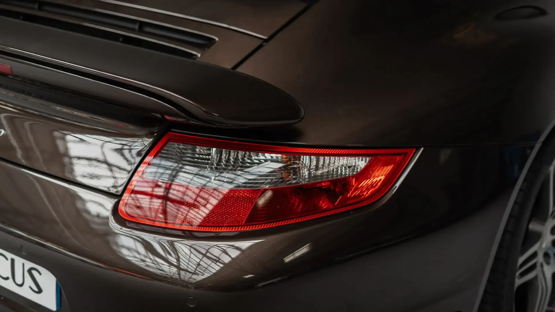 Porsche 911 — photo 46