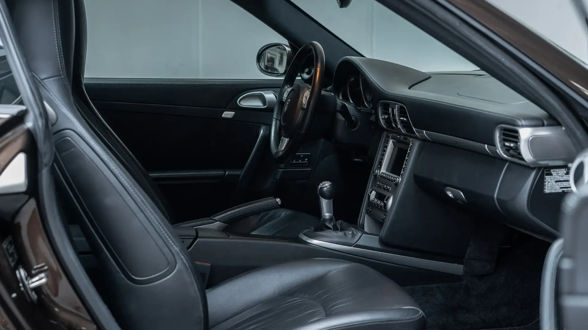 Porsche 911 — photo 20