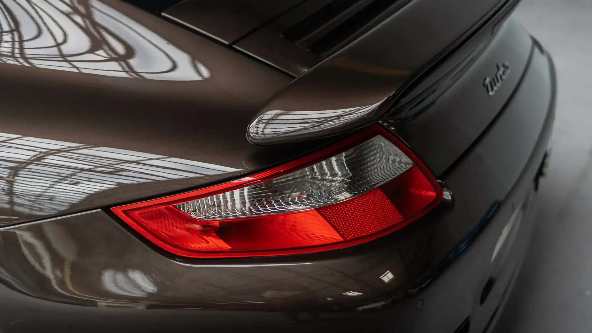 Porsche 911 — photo 42