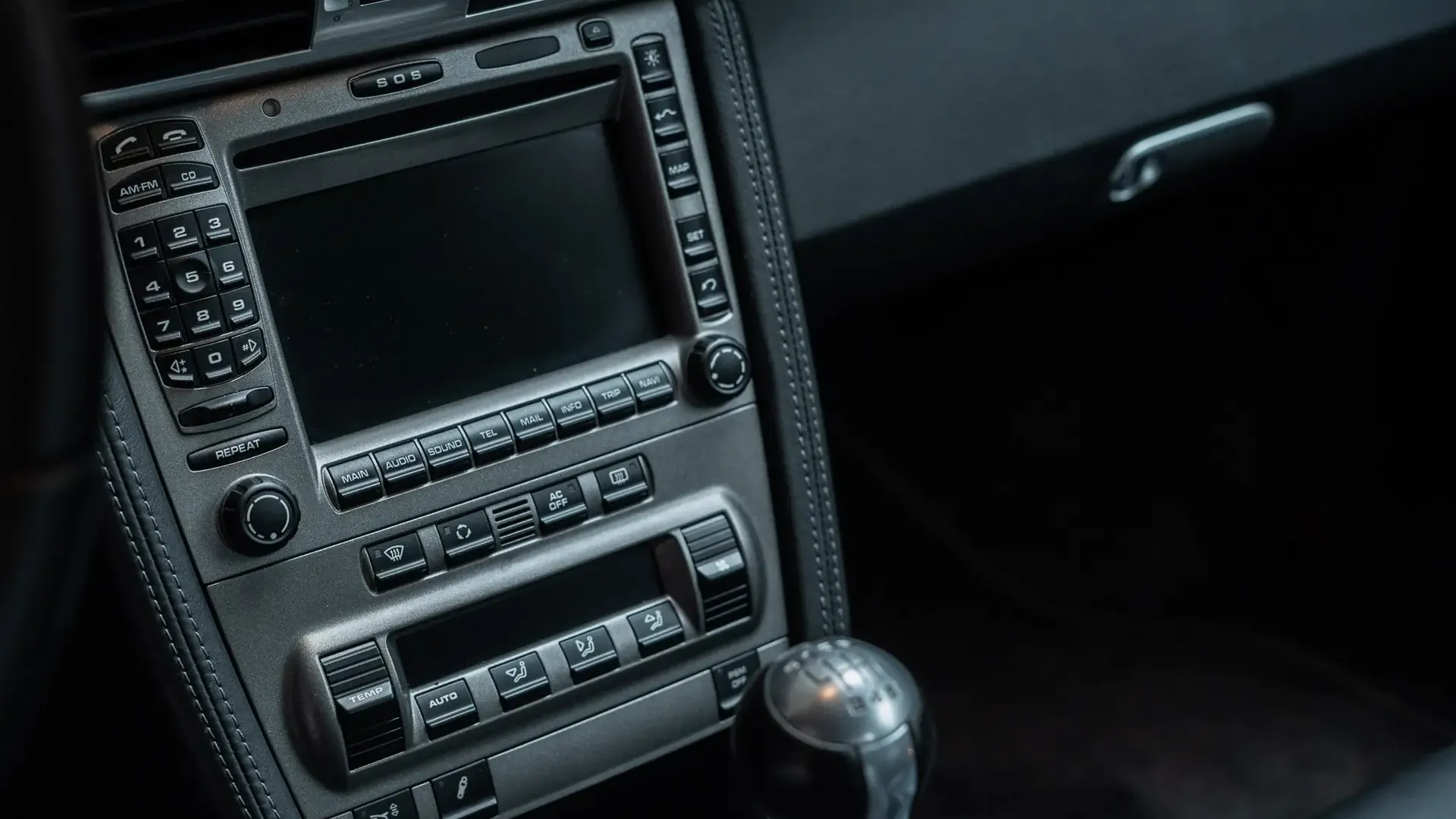 Porsche 911 — photo 15