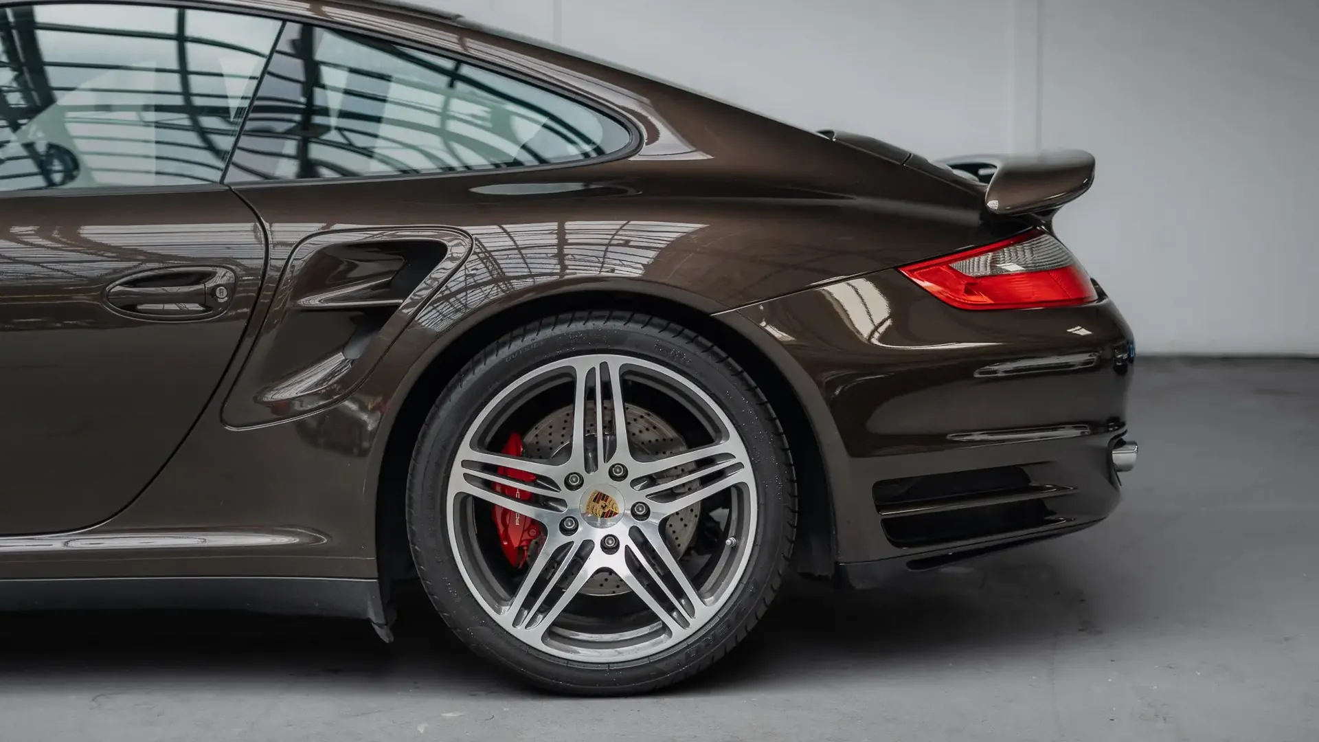Porsche 911 — photo 8