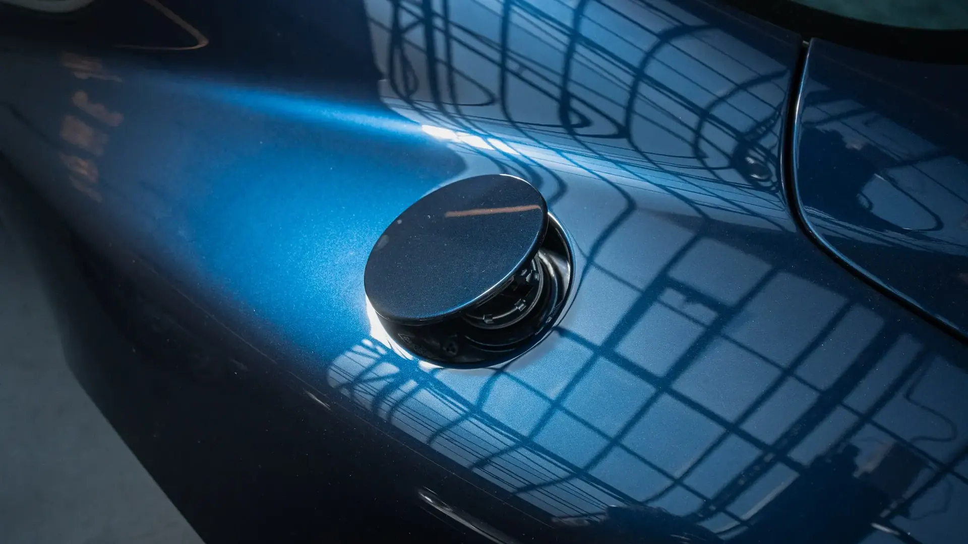 Aston Martin DB9 — photo 44