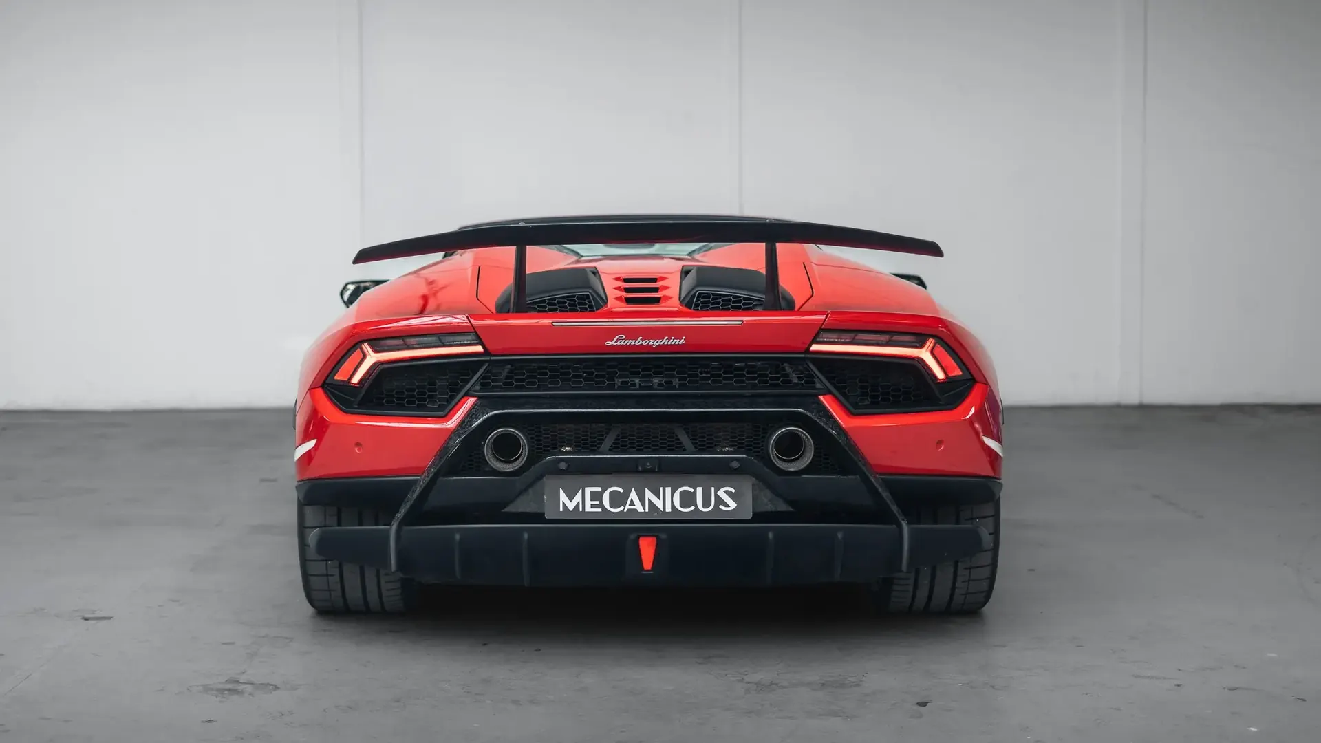 Lamborghini Huracan — photo 4