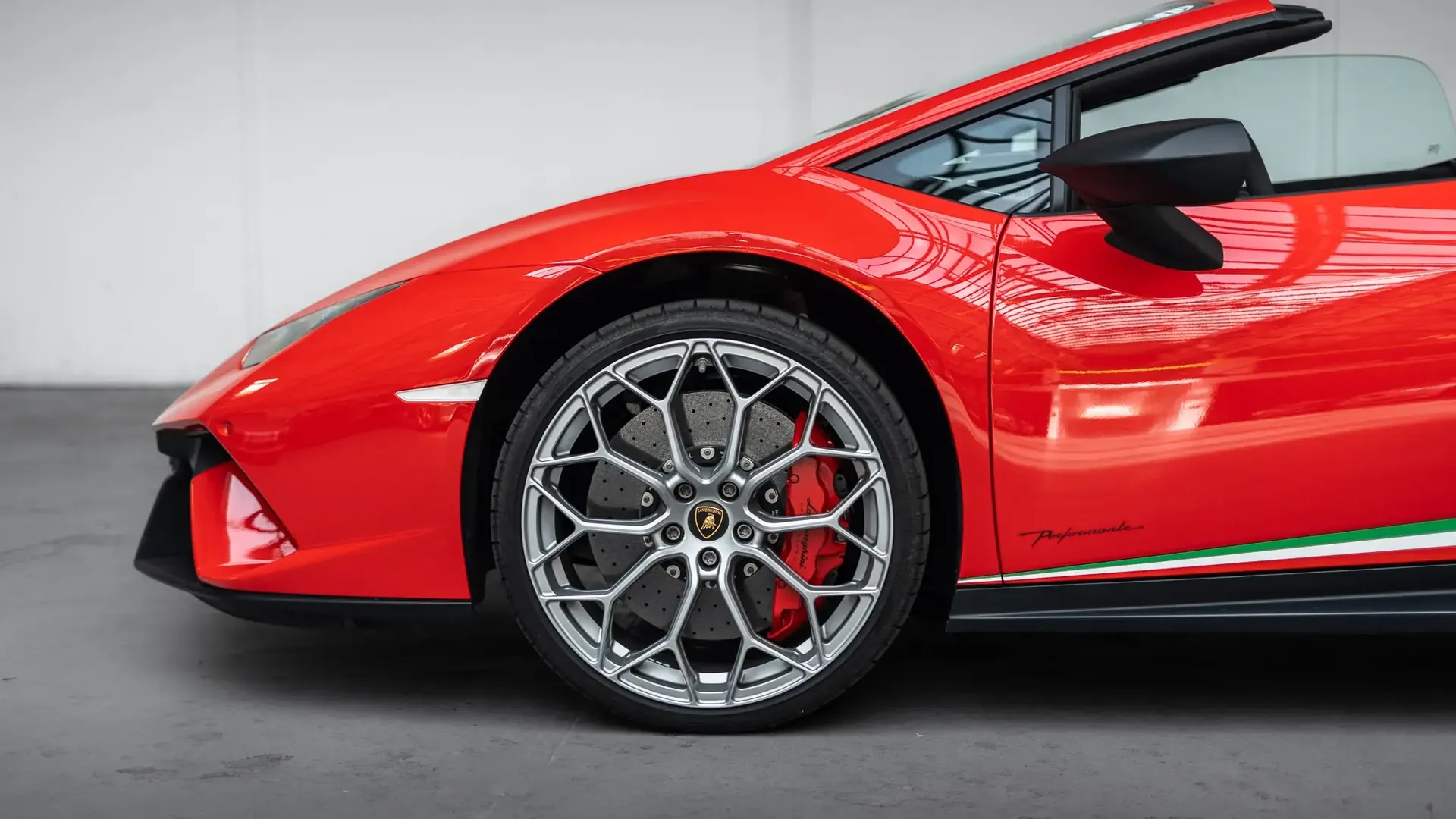 Lamborghini Huracan — photo 8
