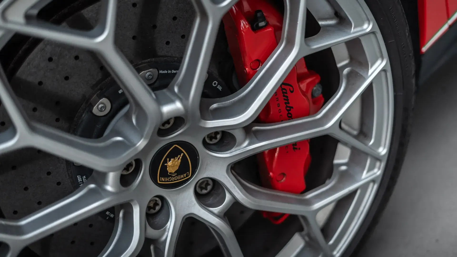 Lamborghini Huracan — photo 38