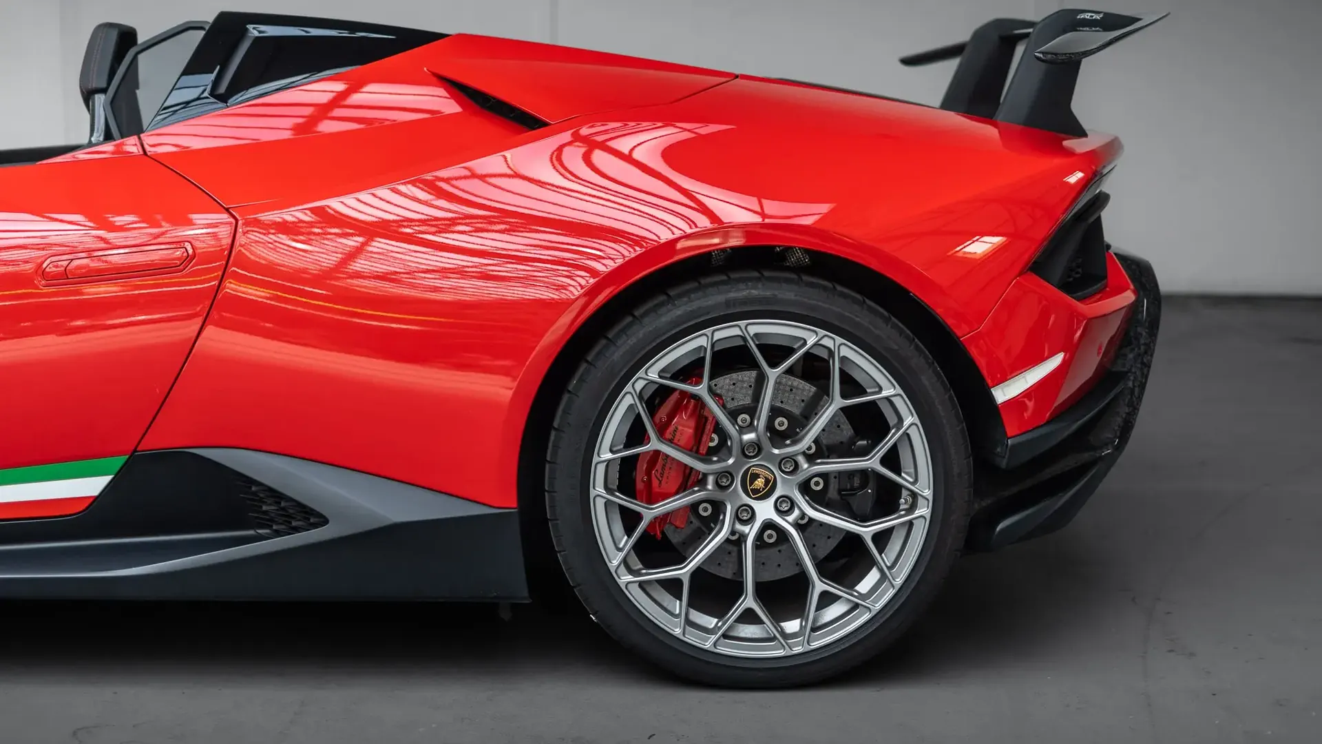 Lamborghini Huracan — photo 9