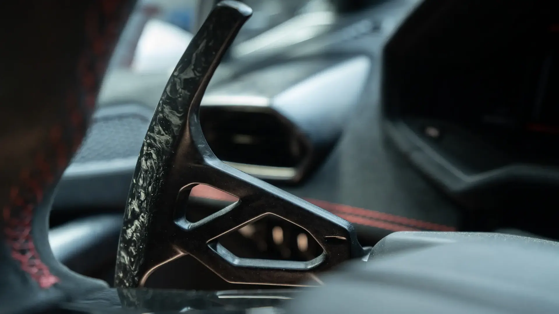 Lamborghini Huracan — photo 18