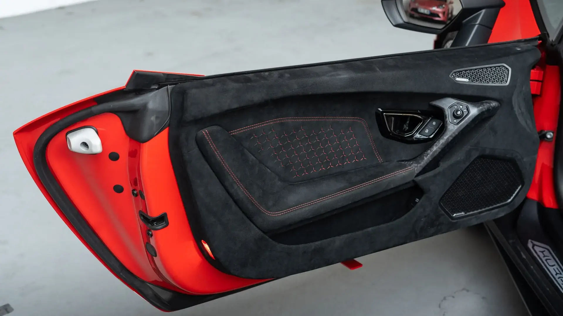 Lamborghini Huracan — photo 33
