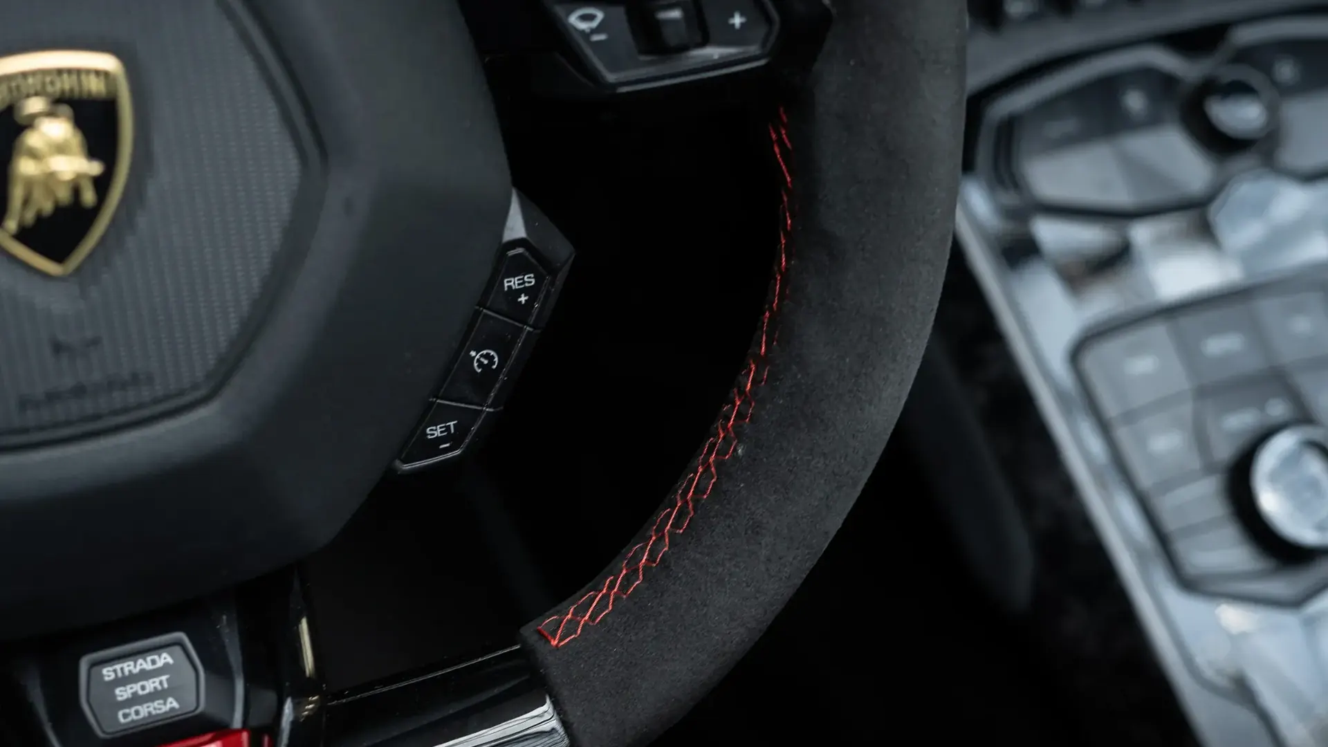 Lamborghini Huracan — photo 22