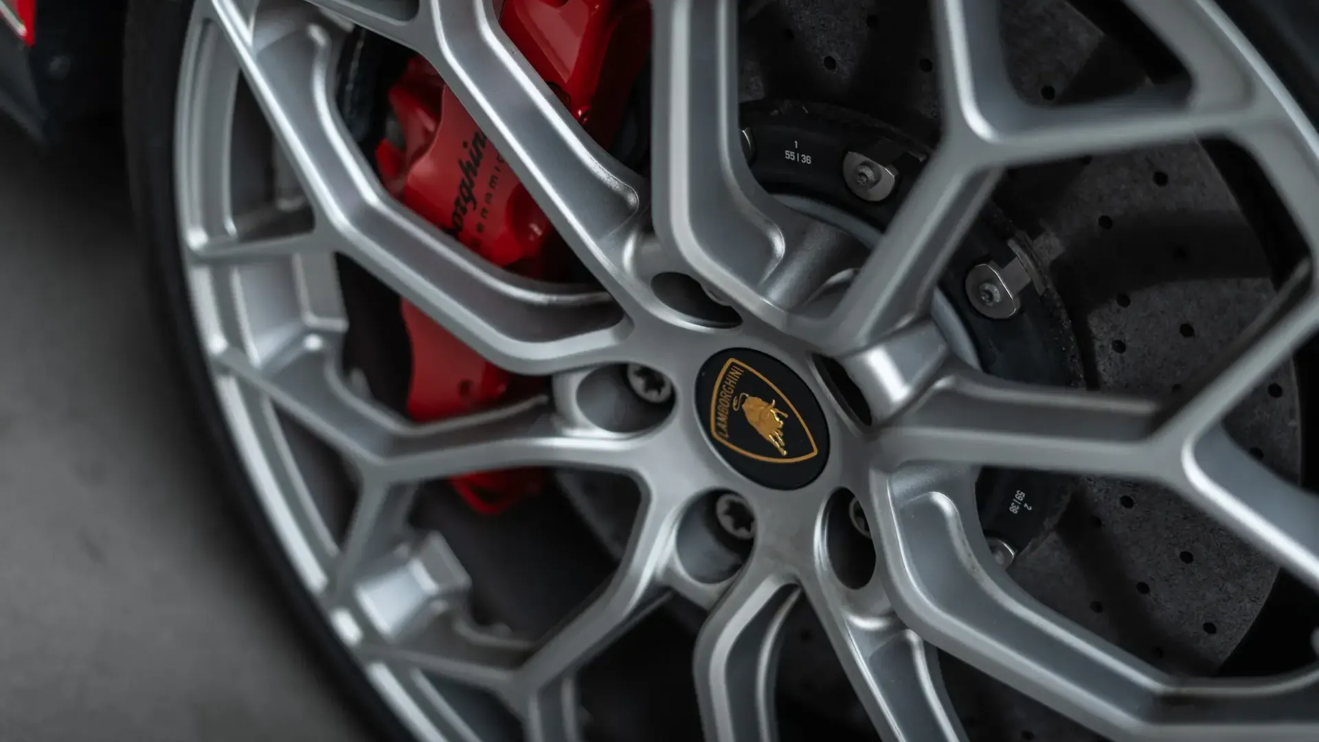 Lamborghini Huracan — photo 37