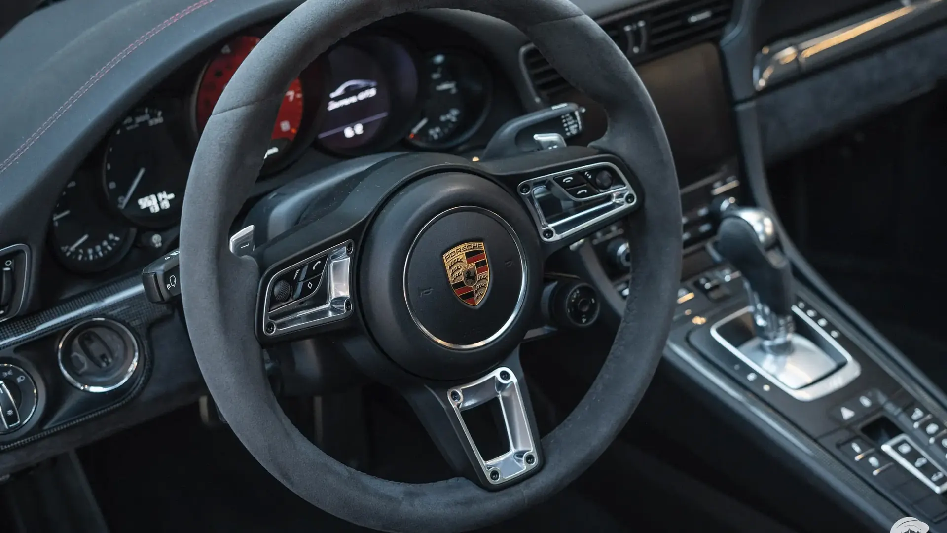 Porsche 911 — photo 10