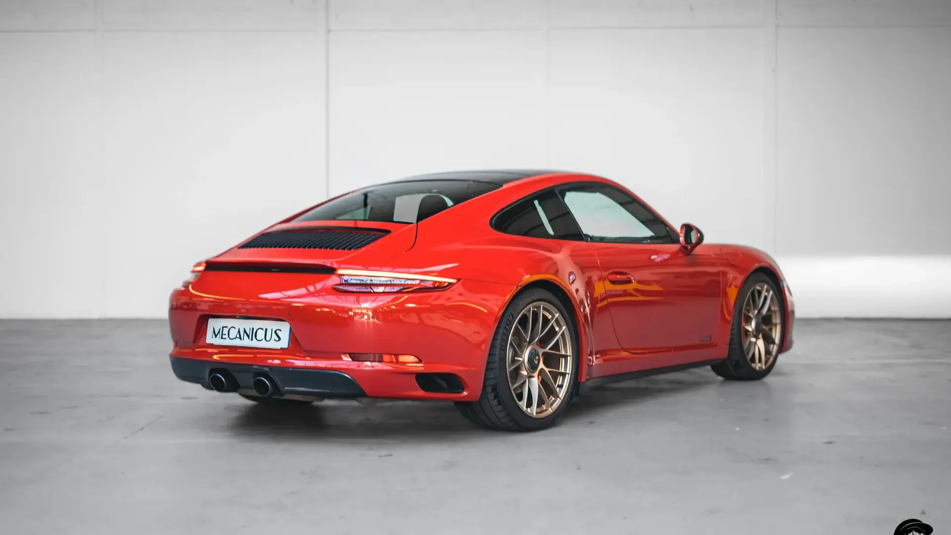 Porsche 911 — photo 3