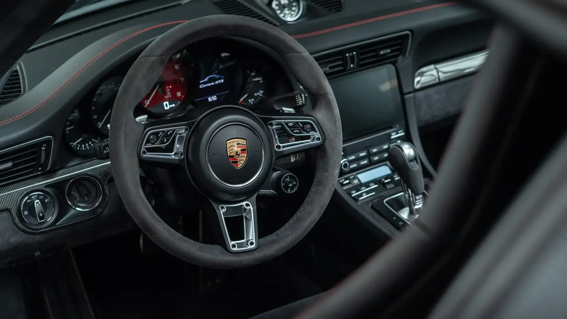 Porsche 911 — photo 12