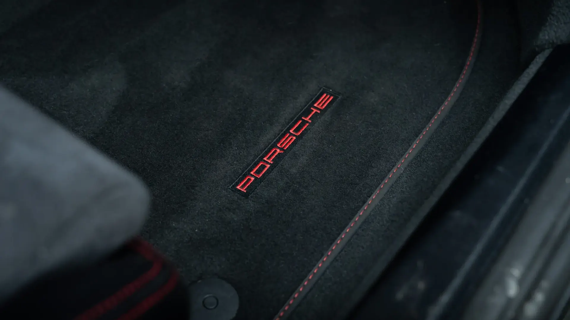 Porsche 911 — photo 50