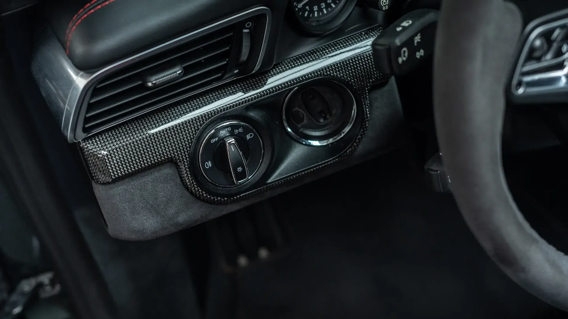 Porsche 911 — photo 13